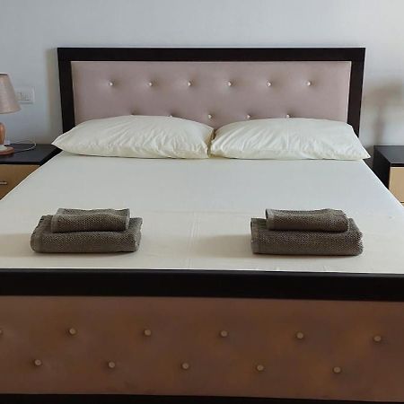 Apartment Tinka In Saranda Eksteriør billede